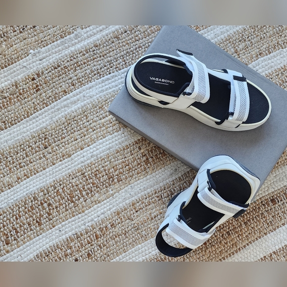 Vagabond Lori Strap Sandals Black & White - Picture 5 of 8